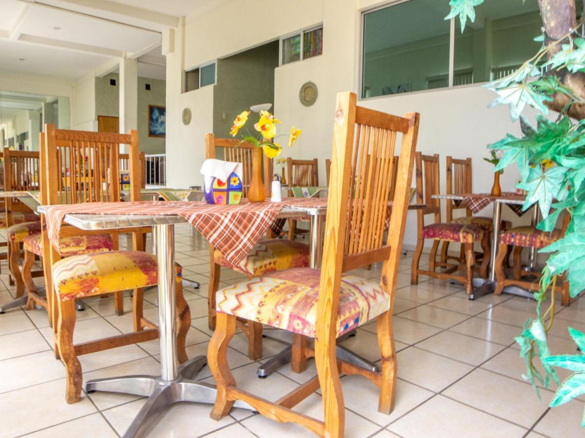 Capital O Hotel Villa Monini Puebla Ngoại thất bức ảnh